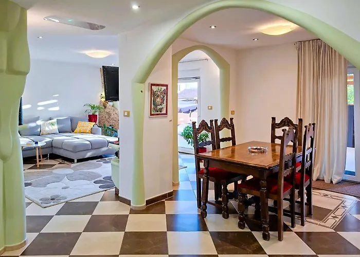 Apartman Cozy In With Wifi